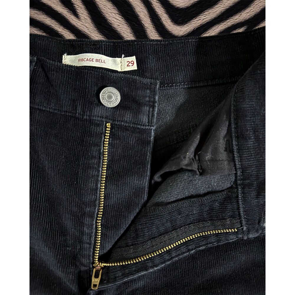 Levi’s Ribcage Bell Bottom Corduroy Jeans Black Size 29x32 - Picture 7 of 13